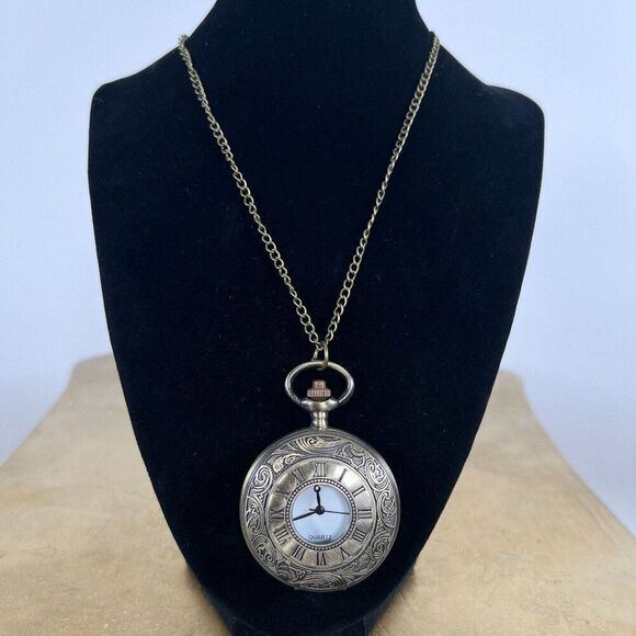 Vintage Antique Brass Pocket Watch Necklace - Steampunk Gothic Retro Jewelry - Picture 3 of 7